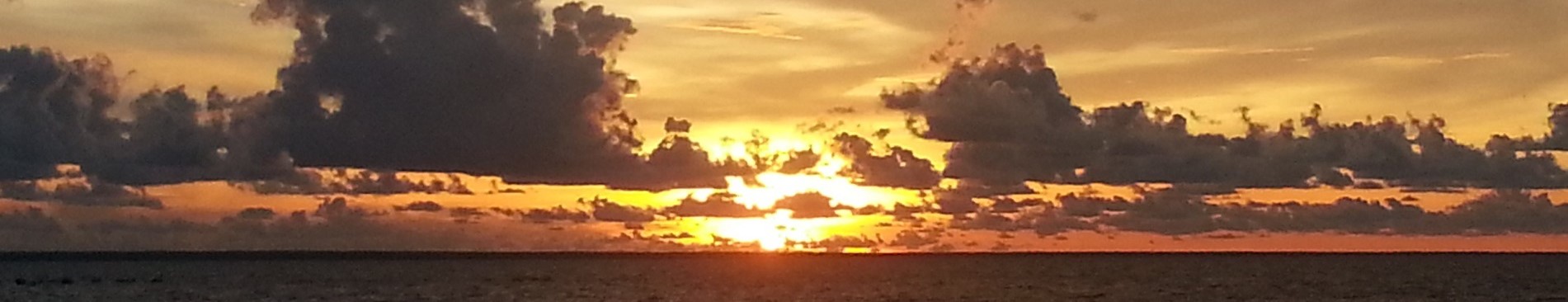Darwin Sunset © Holidays Beckon