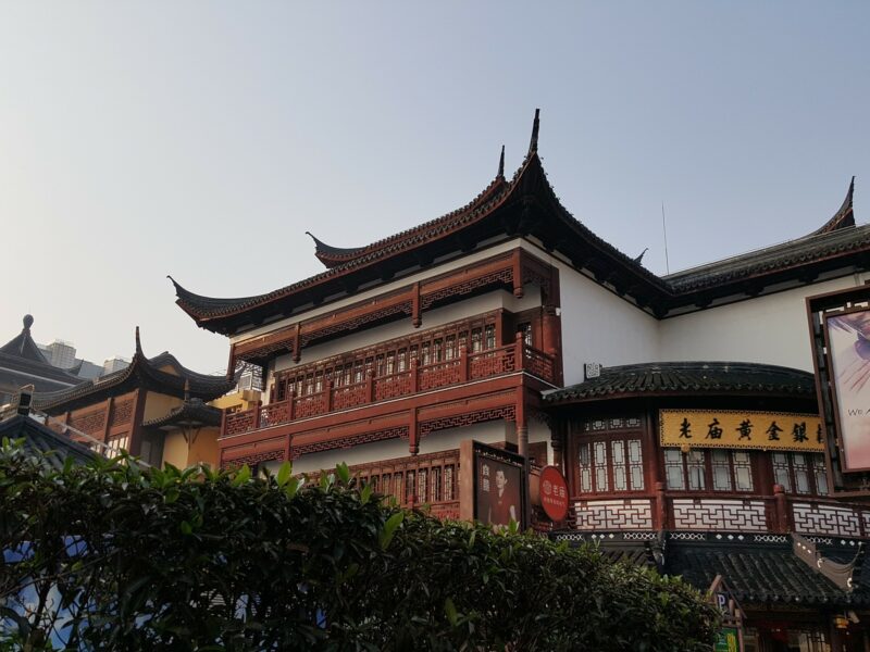 Yuyuan Old Street Markets - Image by Holidays Beckon