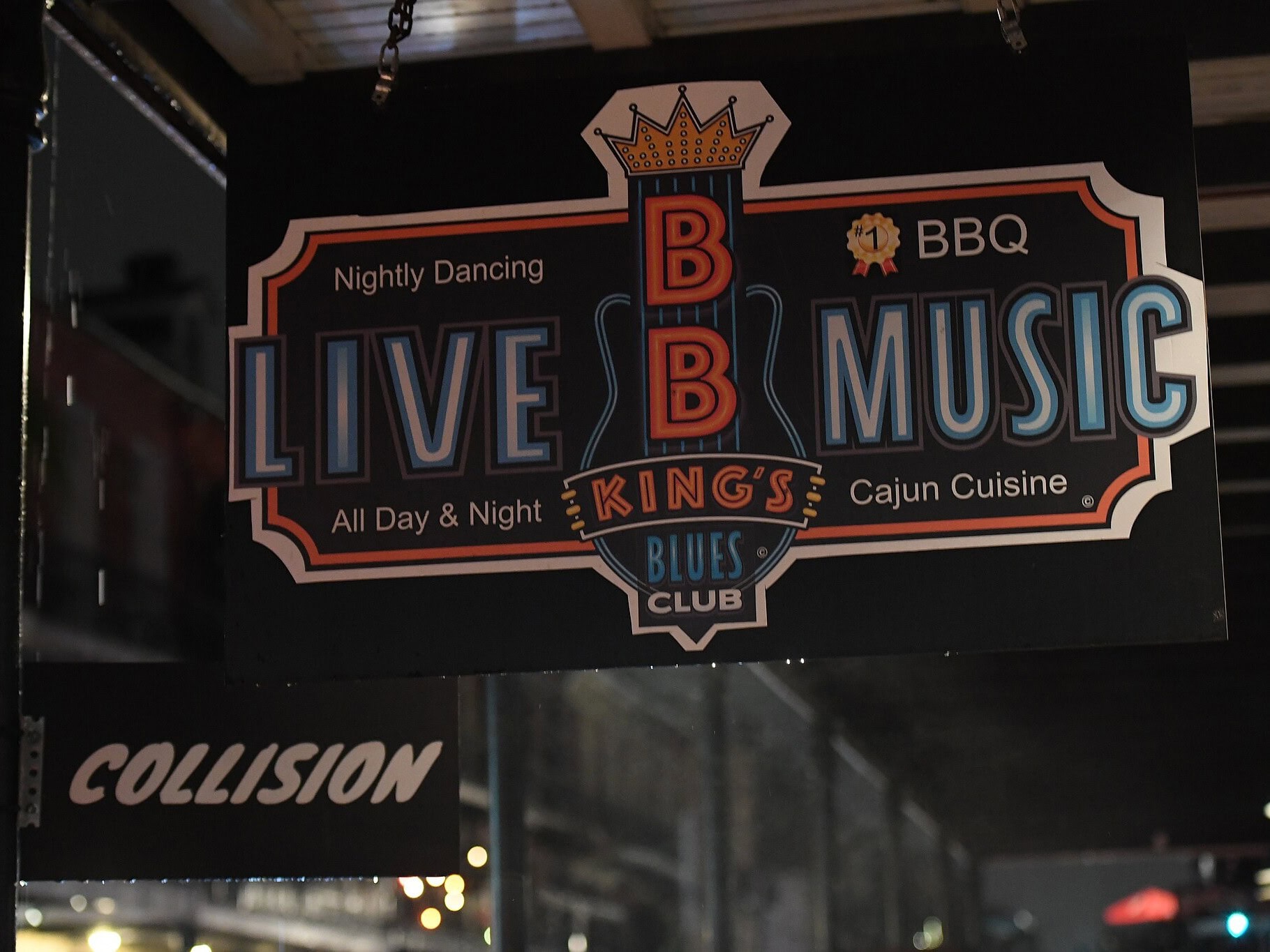 Blues Nightclub - Image by Collision Conf, CC BY 2.0 via Wikimedia Commons