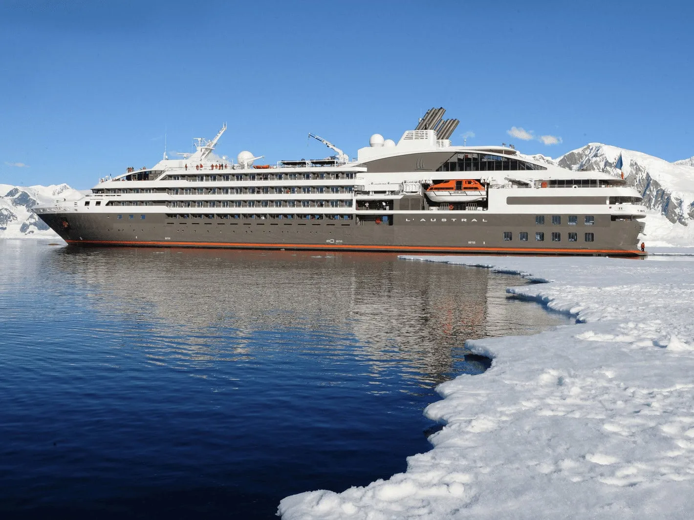 L'Austral Antarctica ©Studio PONANT-Nathalie Michel