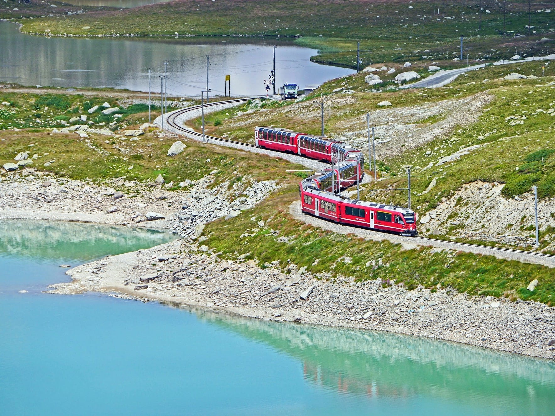 Bernina Express - Image by hpgruesen on Pixabay