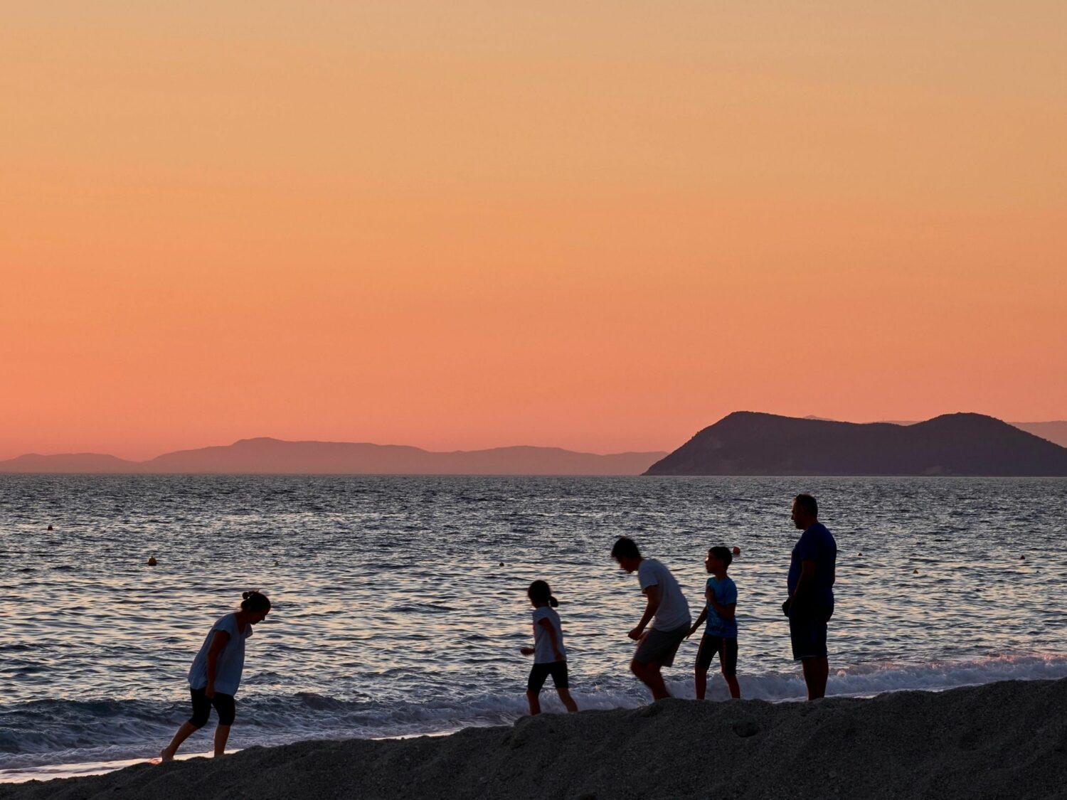 Family Holidays Aegean Sea - Image by Valter Zhara from Pexels