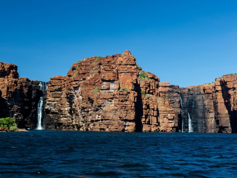 King George Falls - Image by Peter James McNally CC BY SA 4.0 creativecommons.org/licensesby/sa4.0 via Wikimedia Commons