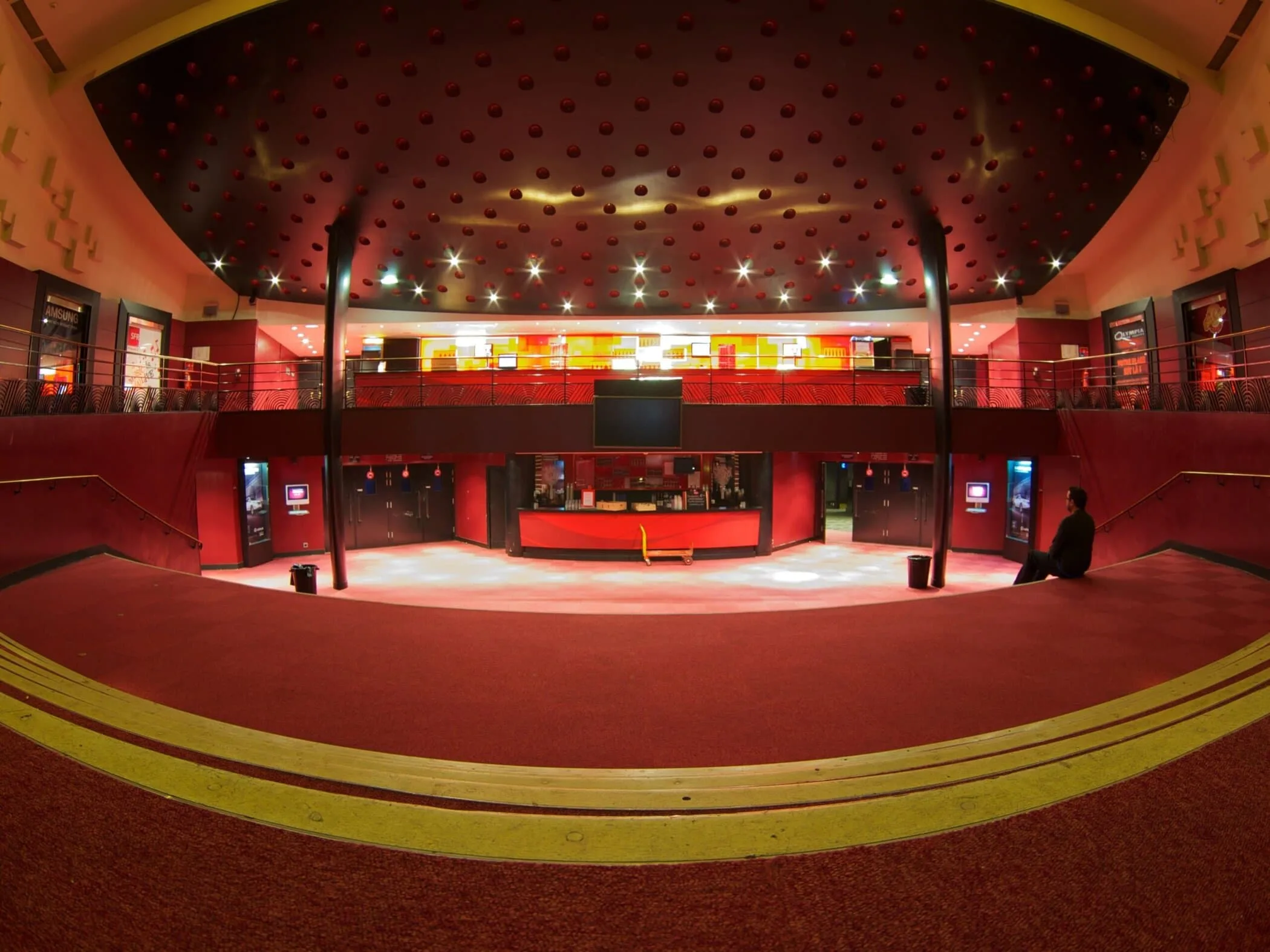 The Lobby of L'Olympia in Paris - Image by Rob Sinclair CC BY-SA 2.0 via Wikimedia Commons