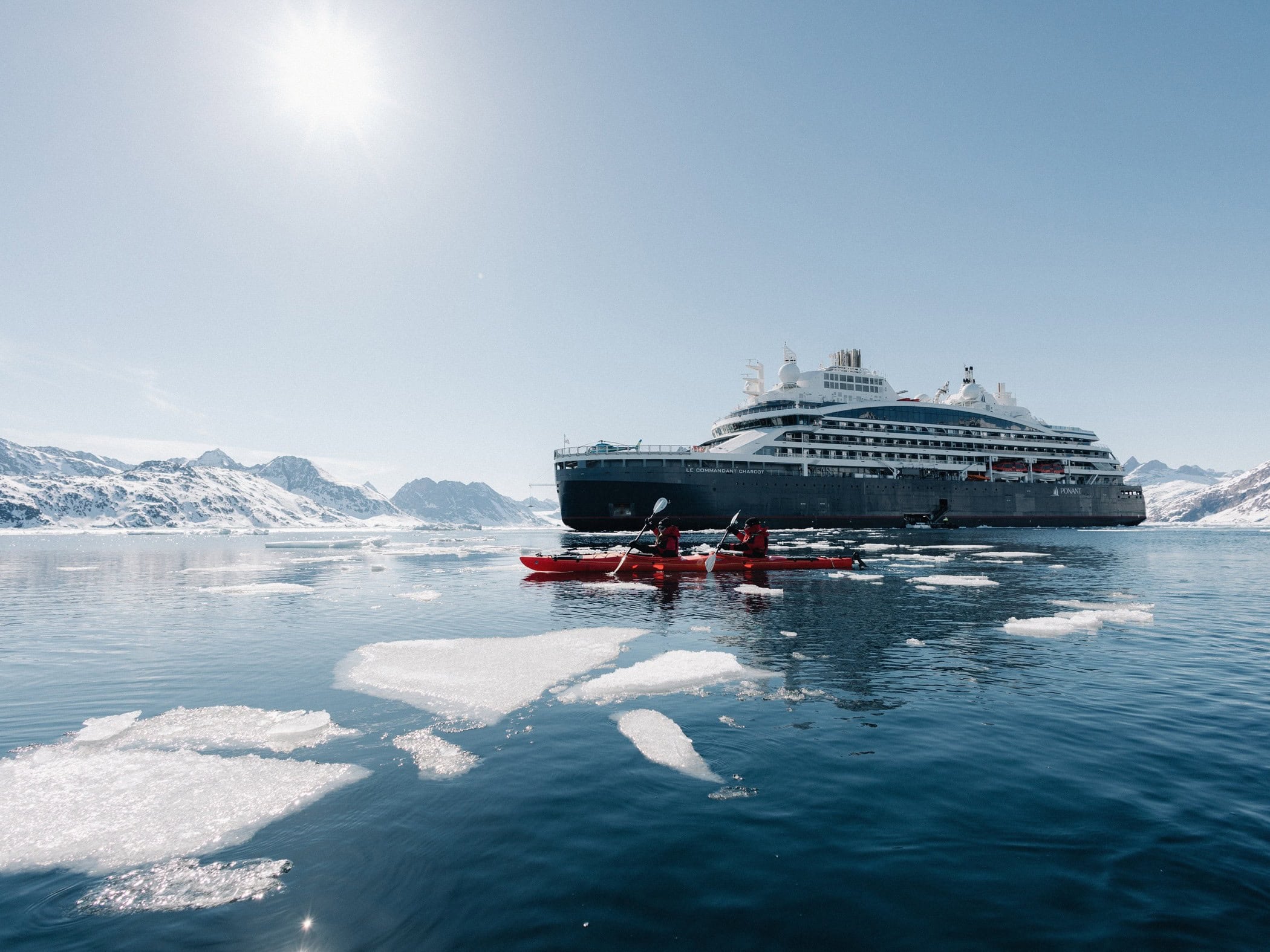 Storo Island Kayak ©PONANT Daniel Ernst