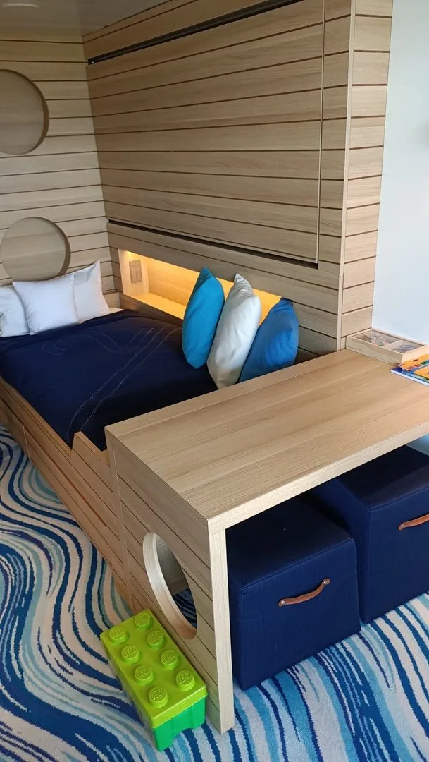 Family Apartment Twin Beds