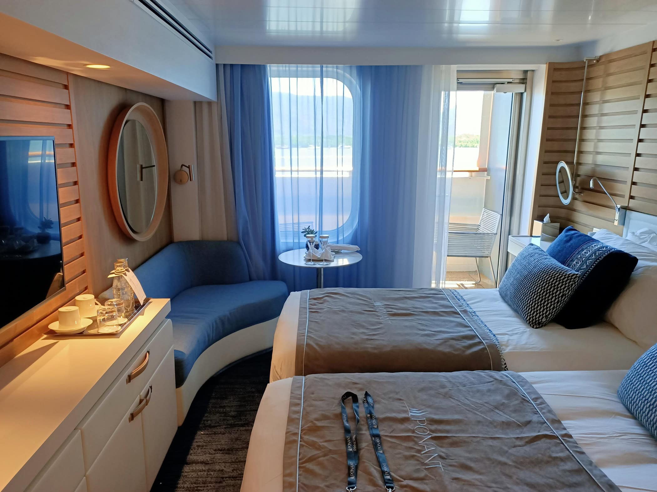 Deluxe Twin - Image by Holidays Beckon