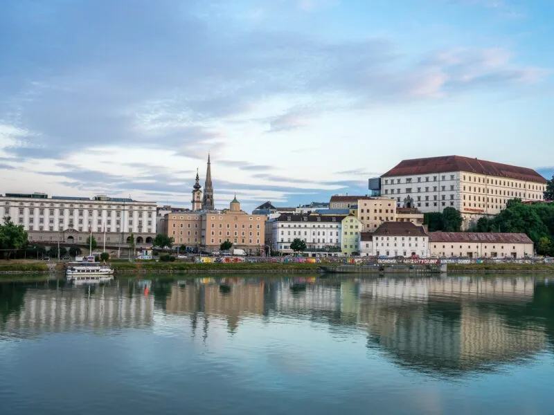 Linz Danube - Image by Leonhard Niederwimmer on Pixabay
