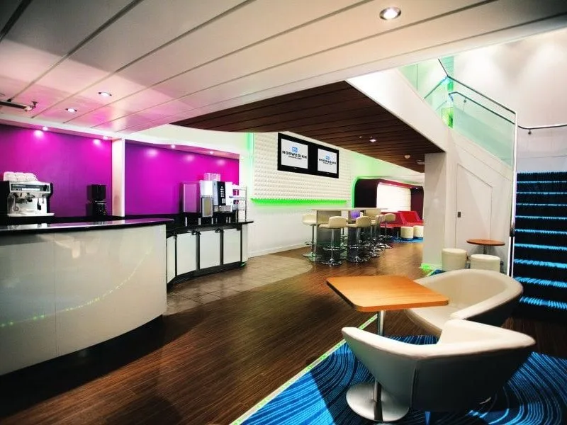 NCL Epic Studio Lounge