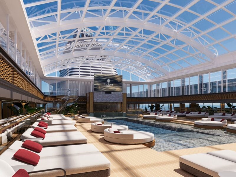 EXPLORA III - The Conservatory Pool & Bar