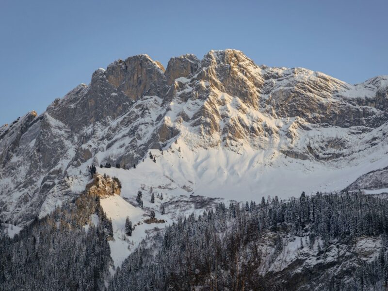 Haute Pointe Bex - Image by Vincent Etter on Unsplash