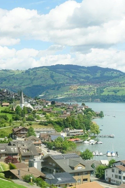 Faulensee - Lake Thun - Bernese Oberland