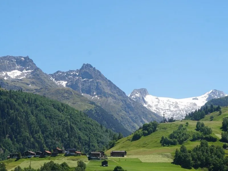 Glacier Express Mompe Medel